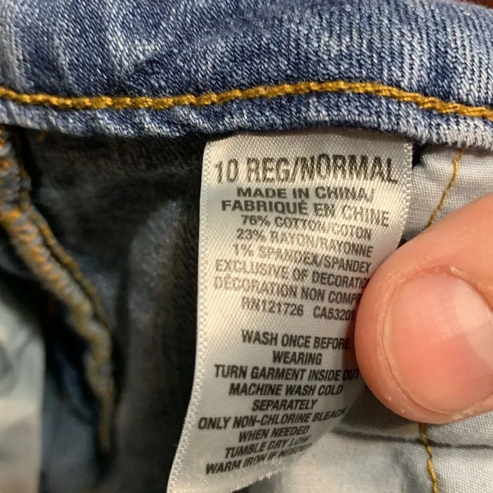 3for$20 Jean size 10 - Picture 4 of 5
